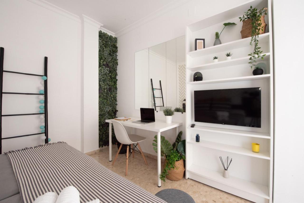 Nordik Rooms Urban - Trinidad "Copenhague" マラガ エクステリア 写真