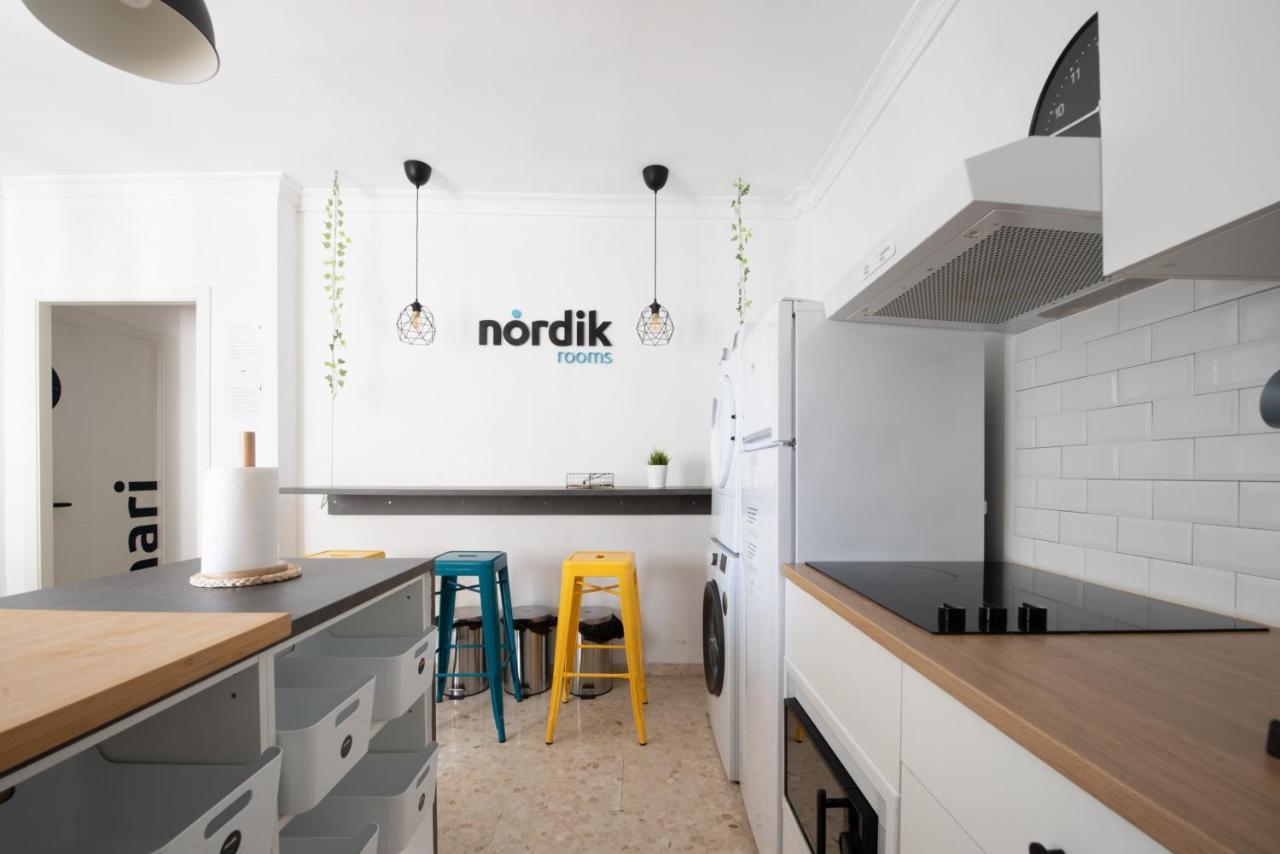 Nordik Rooms Urban - Trinidad "Copenhague" マラガ エクステリア 写真