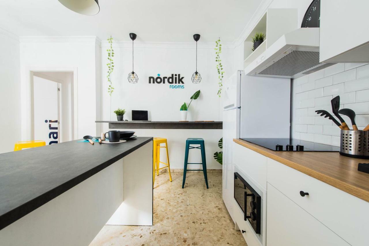 Nordik Rooms Urban - Trinidad "Copenhague" マラガ エクステリア 写真